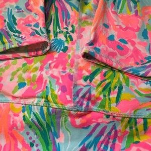 Lilly Pulitzer G.U.C. Size Medium Cropped Legging Neon Bright Floral